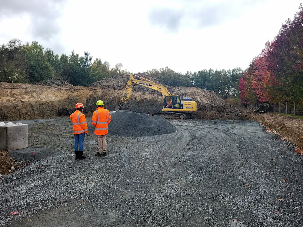 debut des travaux case verre bourgneuf en mauges, terrassement du site